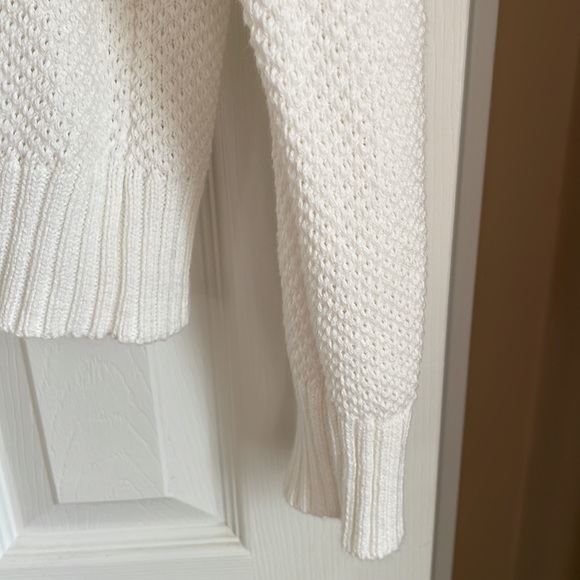 Free Assembly white sweater Sz XL - Picture 4 of 7